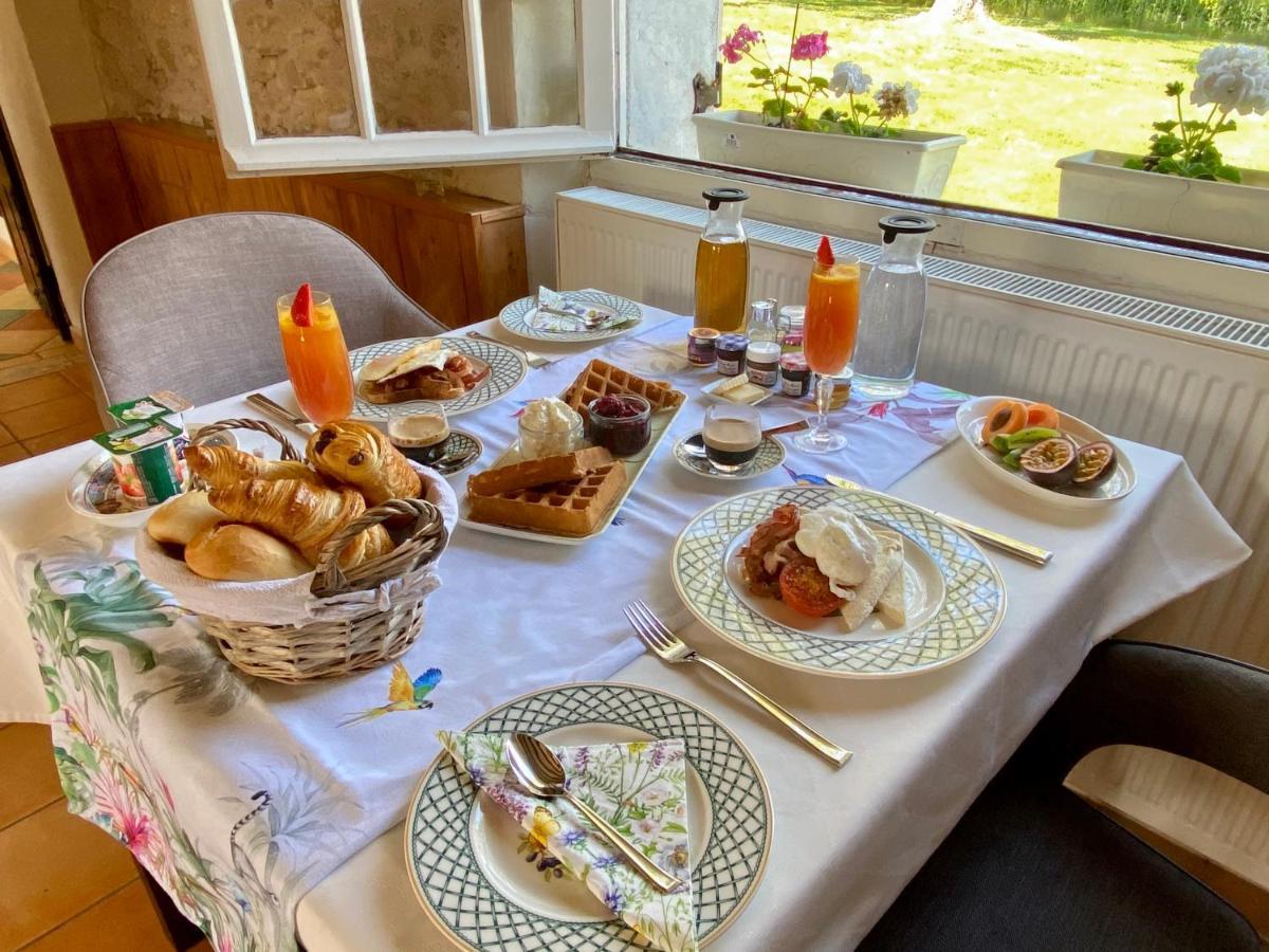 Sans Souci Luxe Heated Pool And Restaurant * Luzille