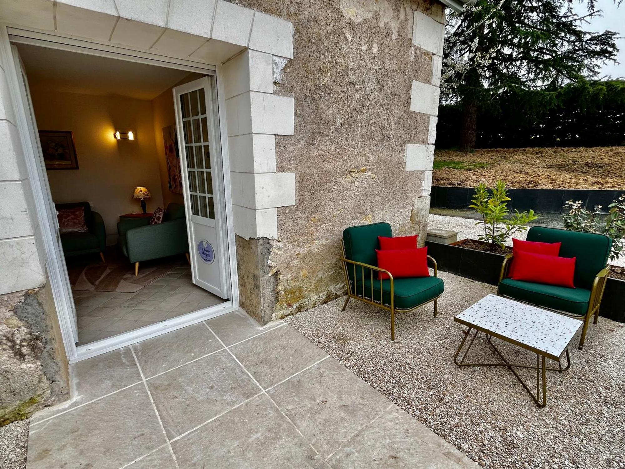 Sans Souci Luxe Heated Pool And Restaurant * Luzille