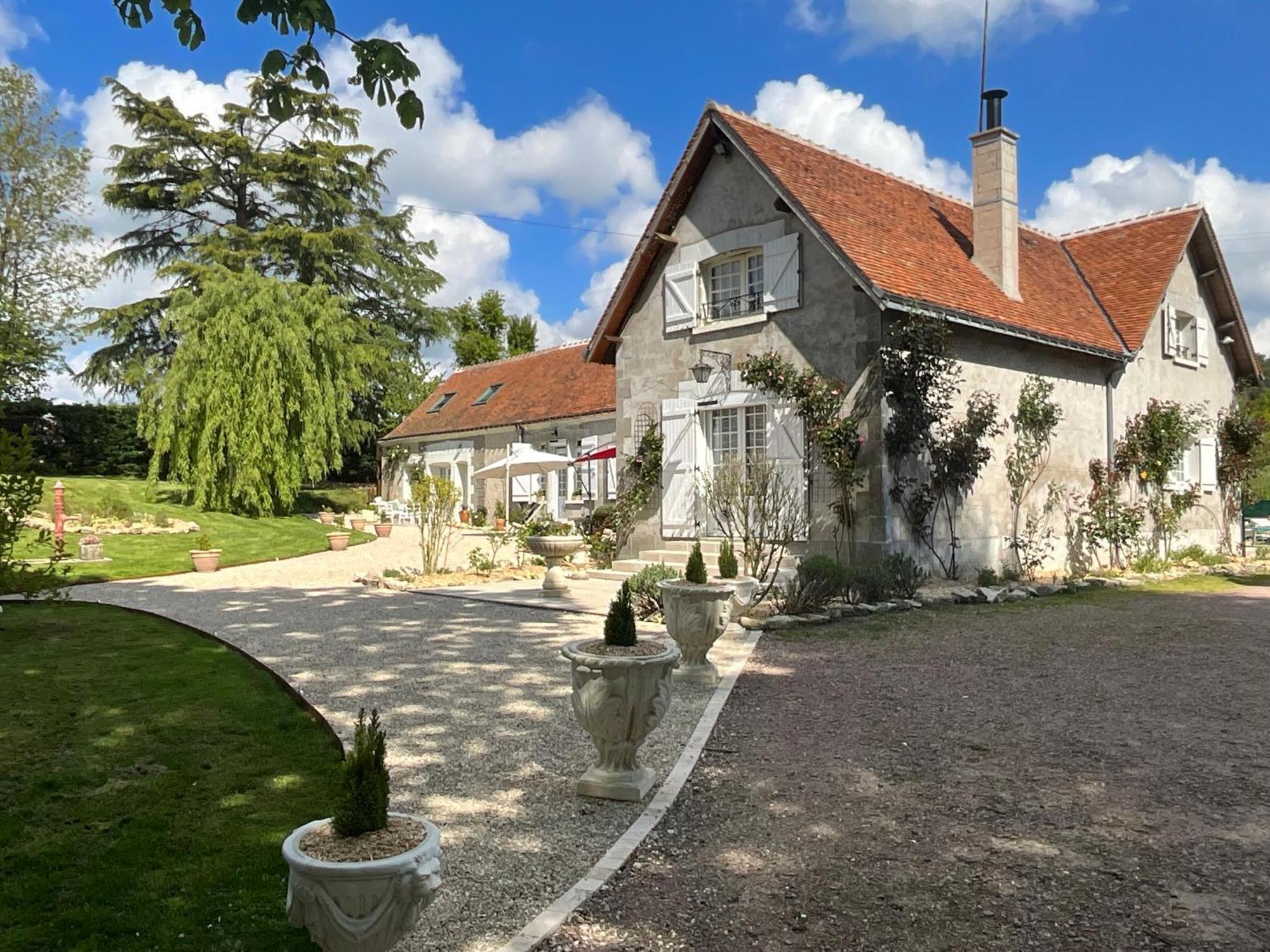 Sans Souci Luxe Heated Pool And Restaurant Luzille
